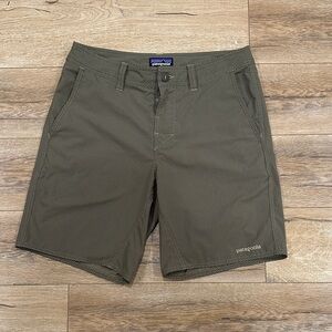 Patagonia Men's Olive Green and Beige Flat Front Shorts